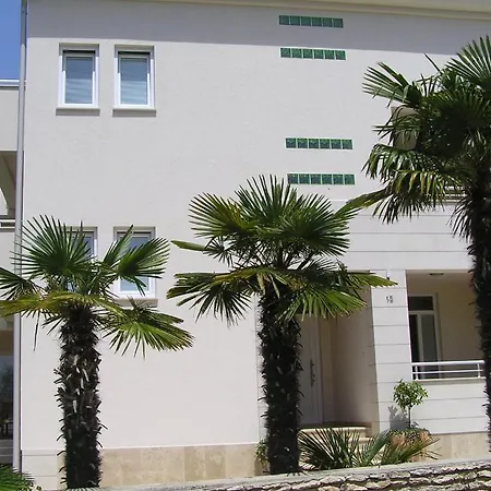 Apartment Oaza Regi *
