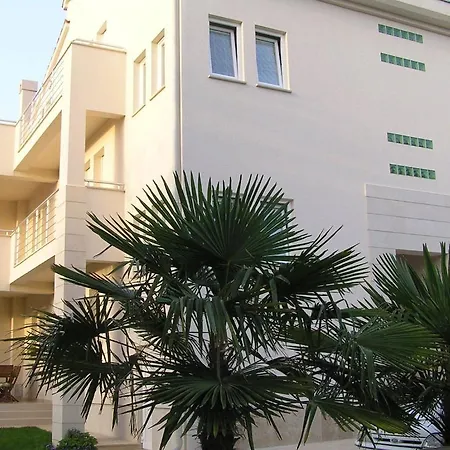 Apartment Oaza Regi